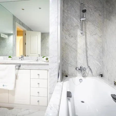 Banus - Playas Del Duque Luxury * ماربيا