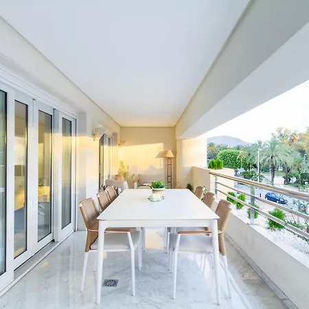 Banus - Banus - Playas Del Duque - Luxury 3br - 3ba - Heart Of Puerto Banus Direct Access - Steps To Marina & El Corte Ing Luxury Shopping - Large Outdoor Terrace - 35,000 M2 Gardens - 3 Pools - 2 Onsite Restaurants- Ideal Famil *