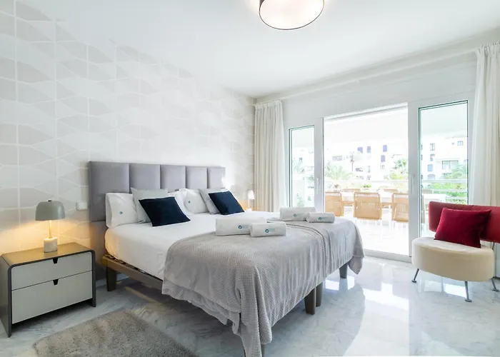 Banus - Playas Del Duque Luxury *