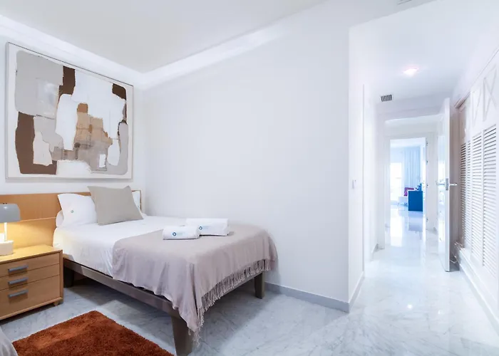 Banus - Playas Del Duque Luxury *