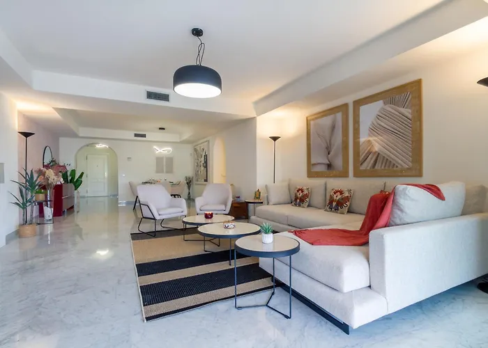Banus - Playas Del Duque Luxury * Marbella